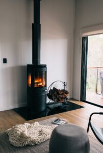 Choosing the Best Firewood for Your Fireplace
